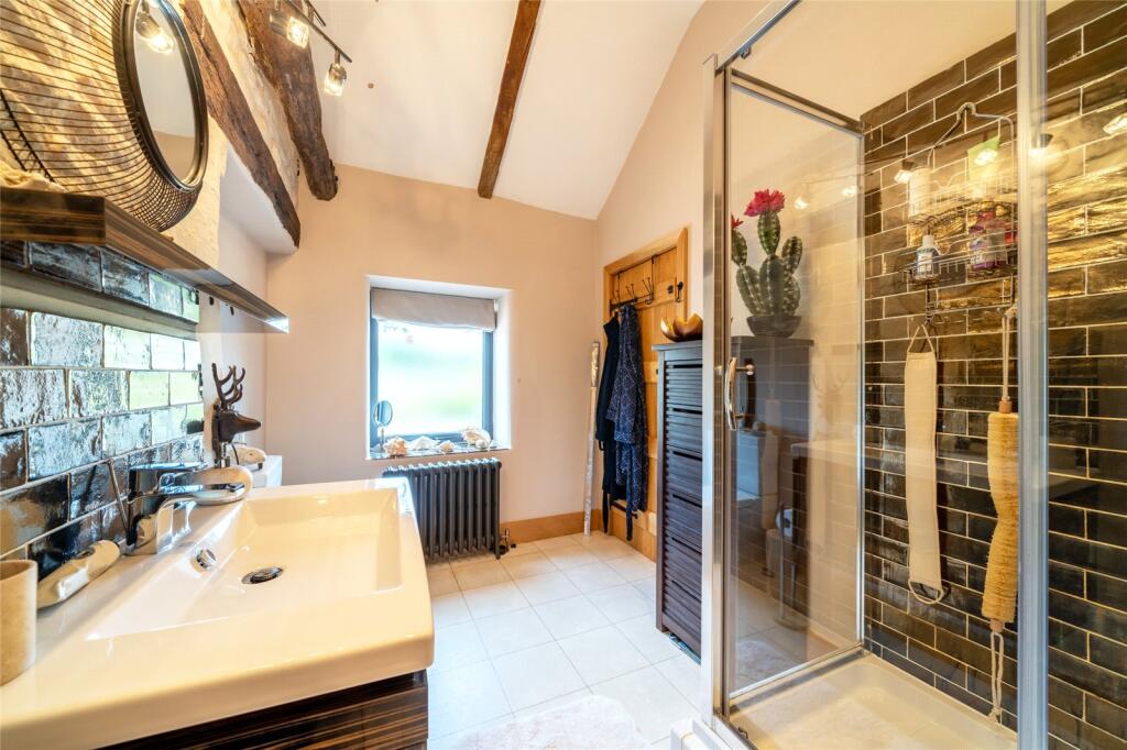Family Shower Room