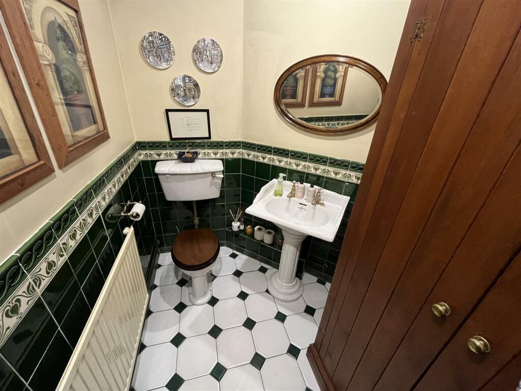 Downstairs bathoom