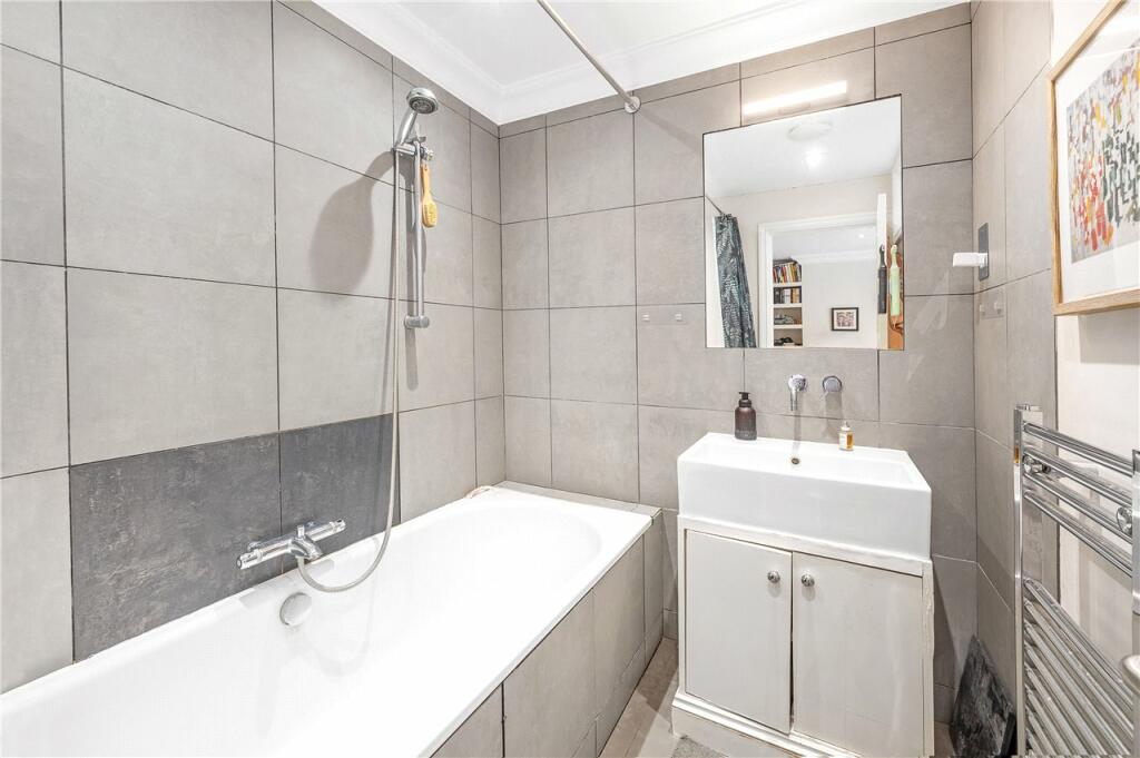 Principal Bathroom