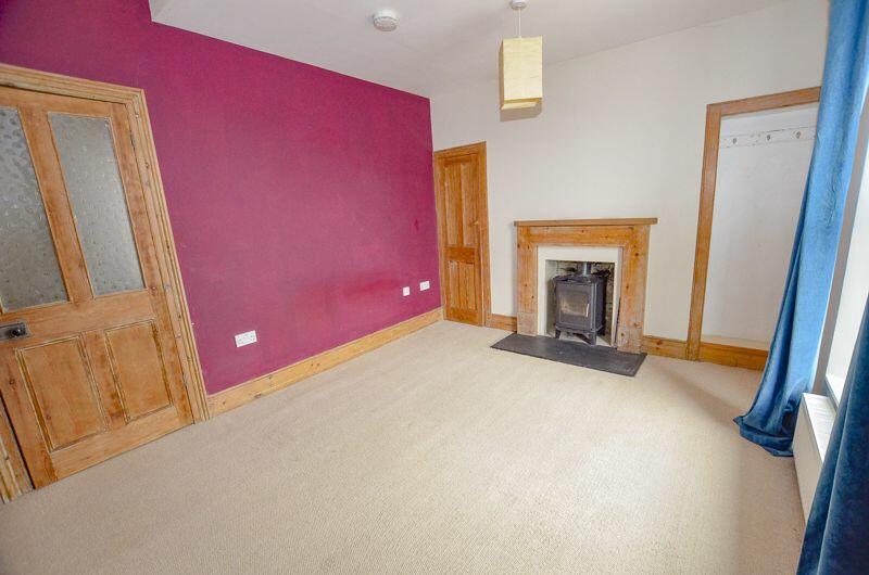 FIRST FLOOR LOUNGE OR BEDROOM