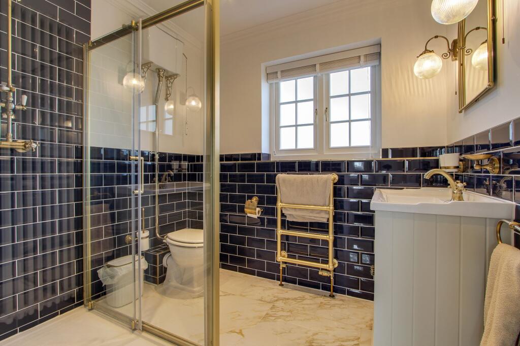 Ensuite