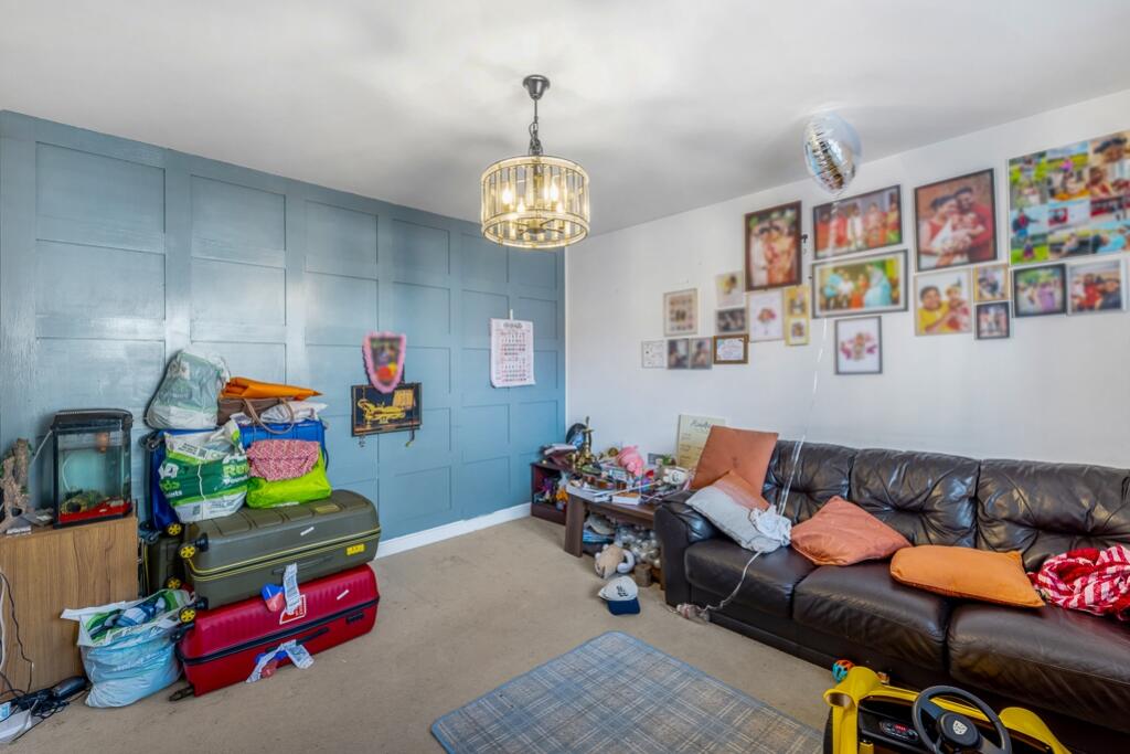 71 Swift Gardens (Kirton)-11