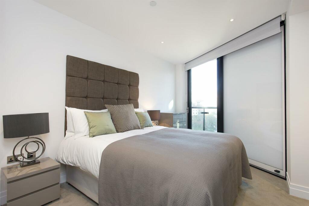 25-Bed.JPG