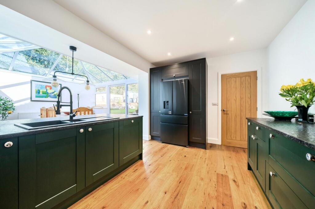 Kitchen/Dining