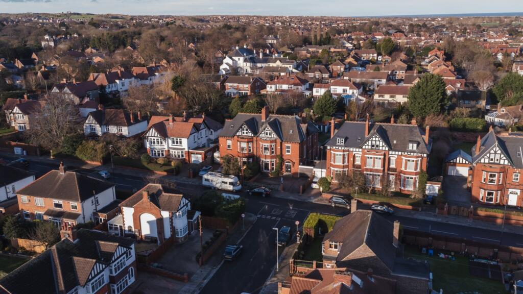 CHURCH ROAD EWE MOVE-98