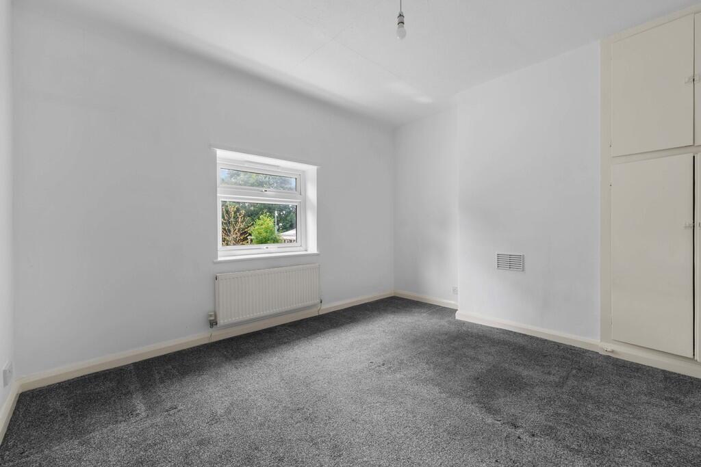 4 Carlisle Road, ...