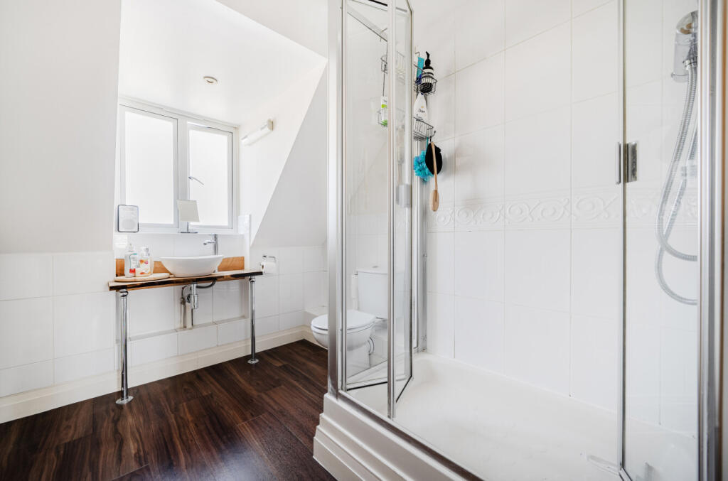 1318894-6-686b68c...