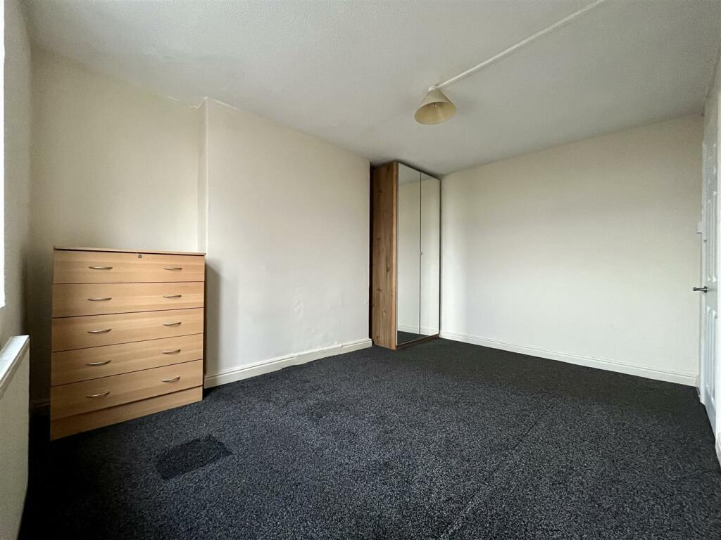 Bedroom 2 Aspect 2