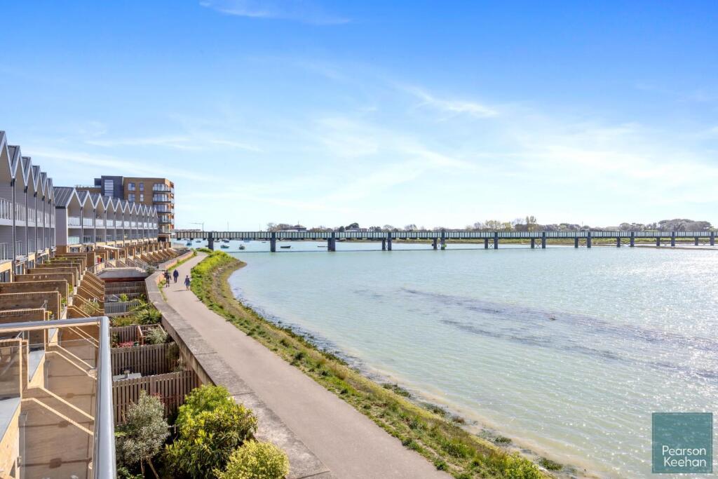 Oystercatcher Apartments, Flat 9-019.jpg