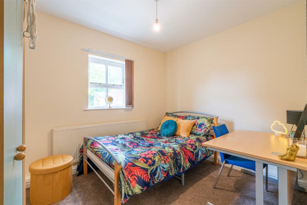 Bedroom 2.jpg