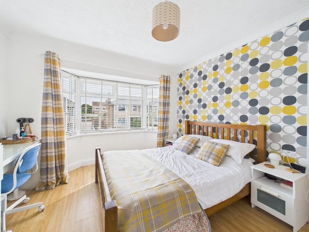 CAM02089G0-PR0546...