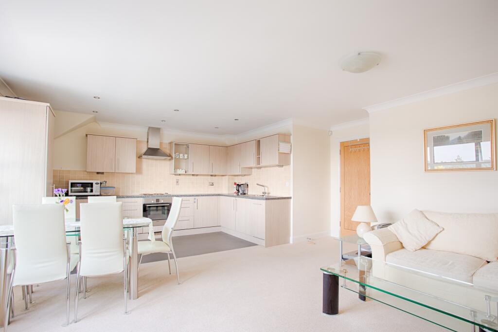 6 Warwick house-1007