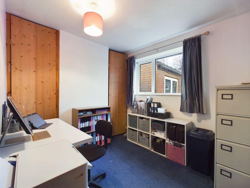 Bedroom 4/Home Office