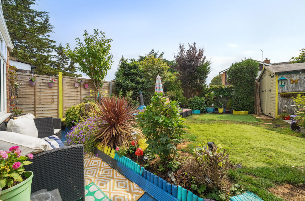 1340418-4-68a4864...