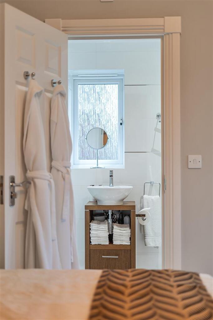 Ensuite Bathroom