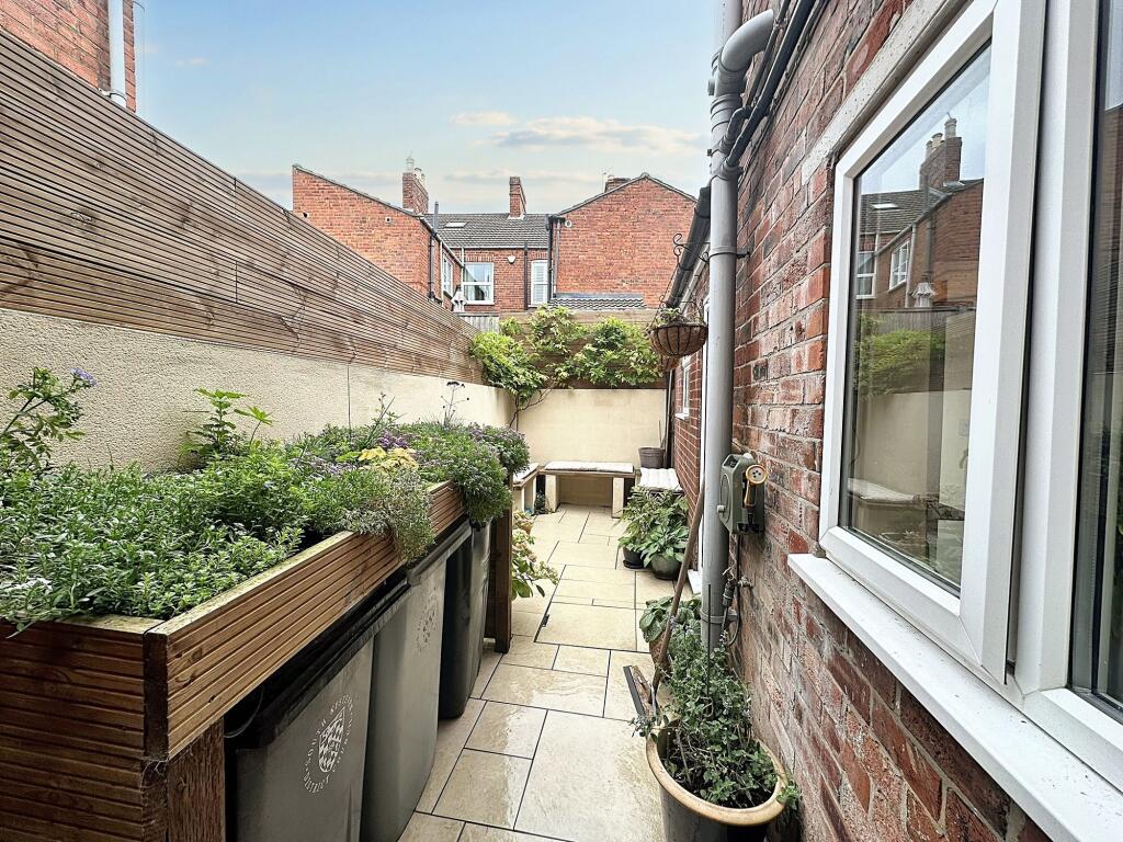 Courtyard Garden