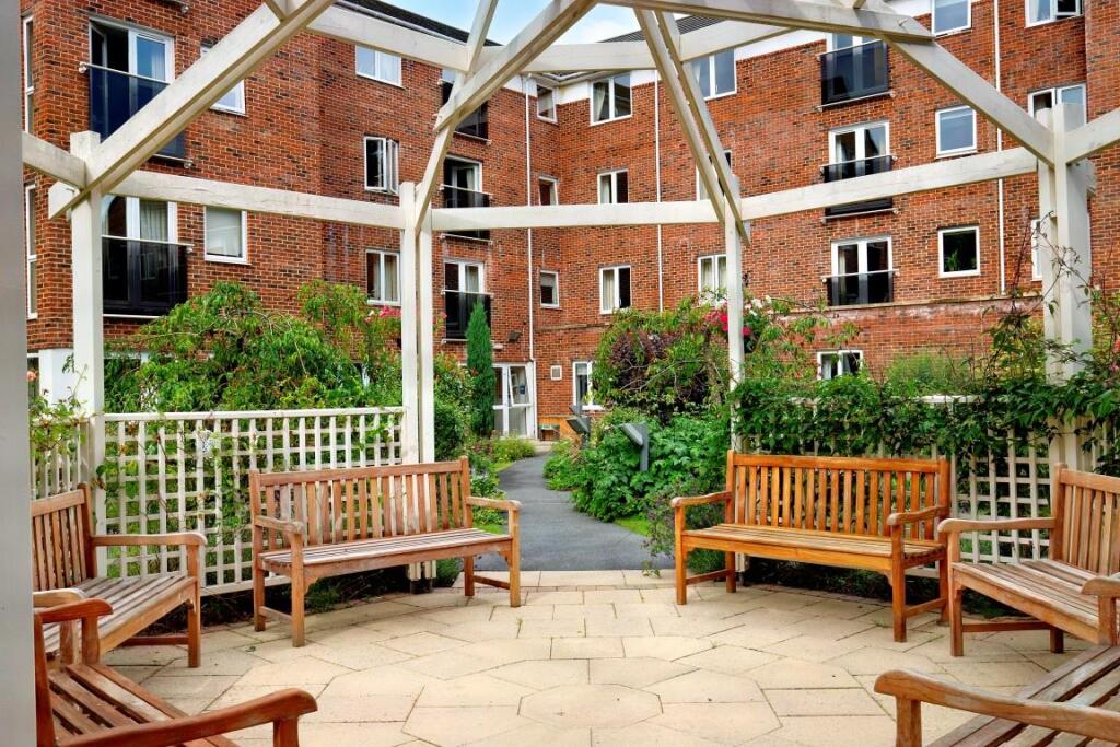 8561907-exterior02 (Medium).JPG