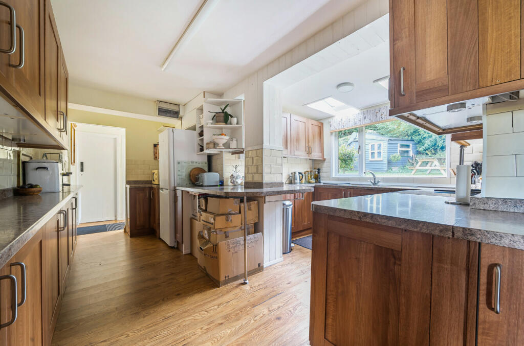 Kitchen/Breakfast Rm