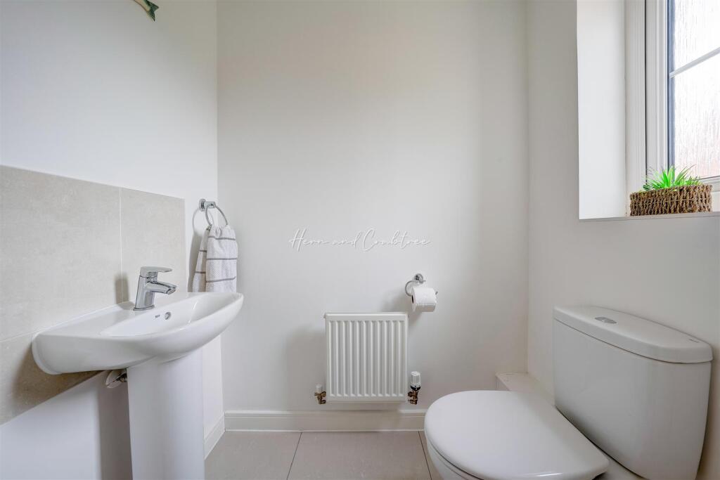 Gwern Close, St Lythans Park, HernCrabtree (31).jp
