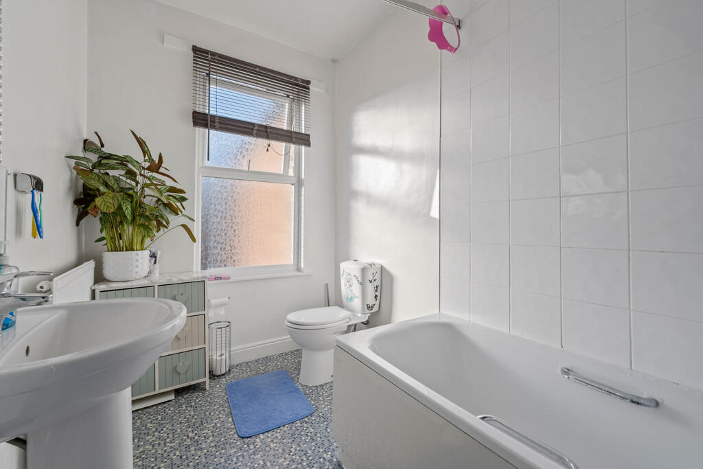 147 Garden Lane, ...