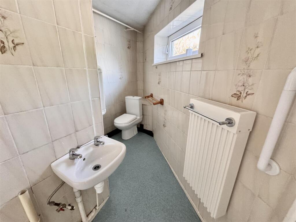 Downstairs Shower Room