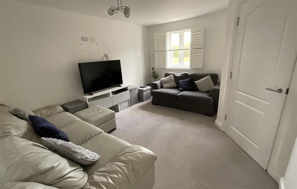Lounge.