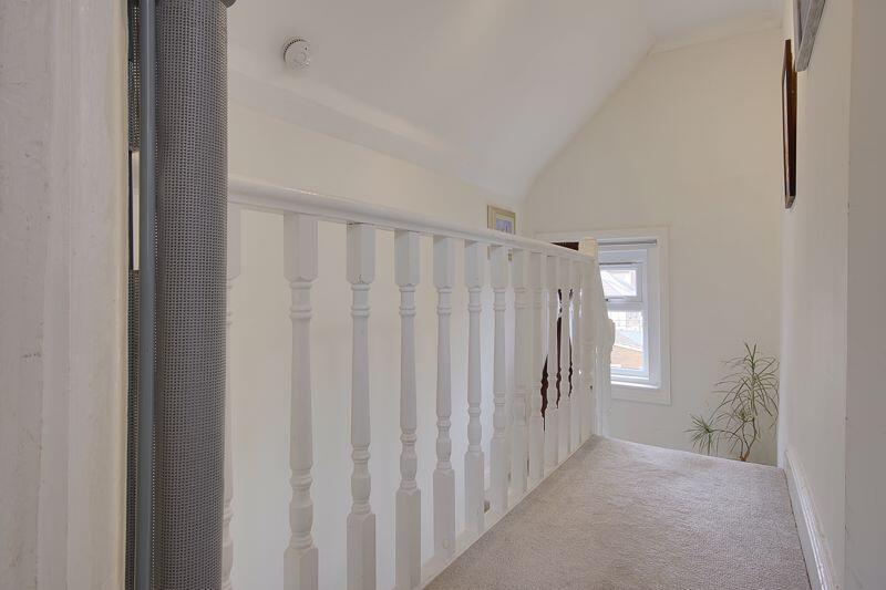 Stairs/Landing
