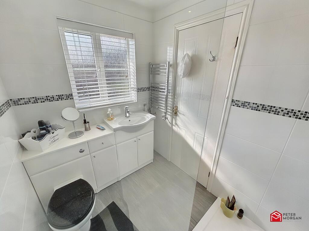En-suite shower room