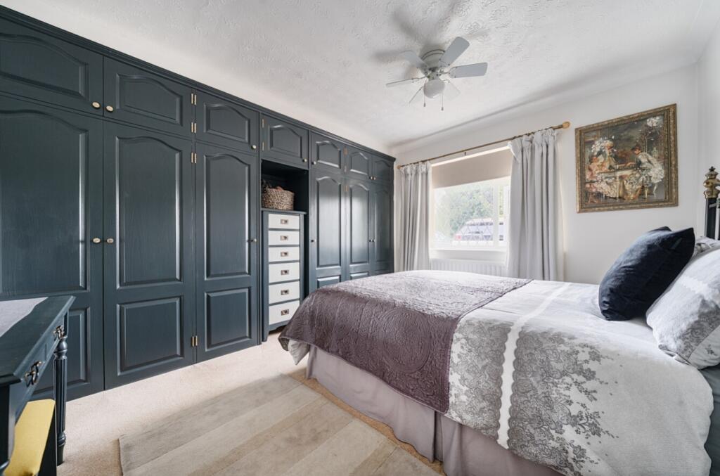 1348864-12-68b95bf2c8946