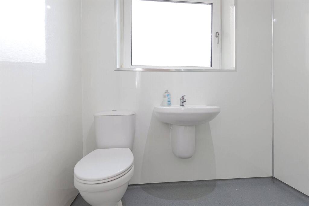 Falcon Court, Morningside, Edinburgh, EH10