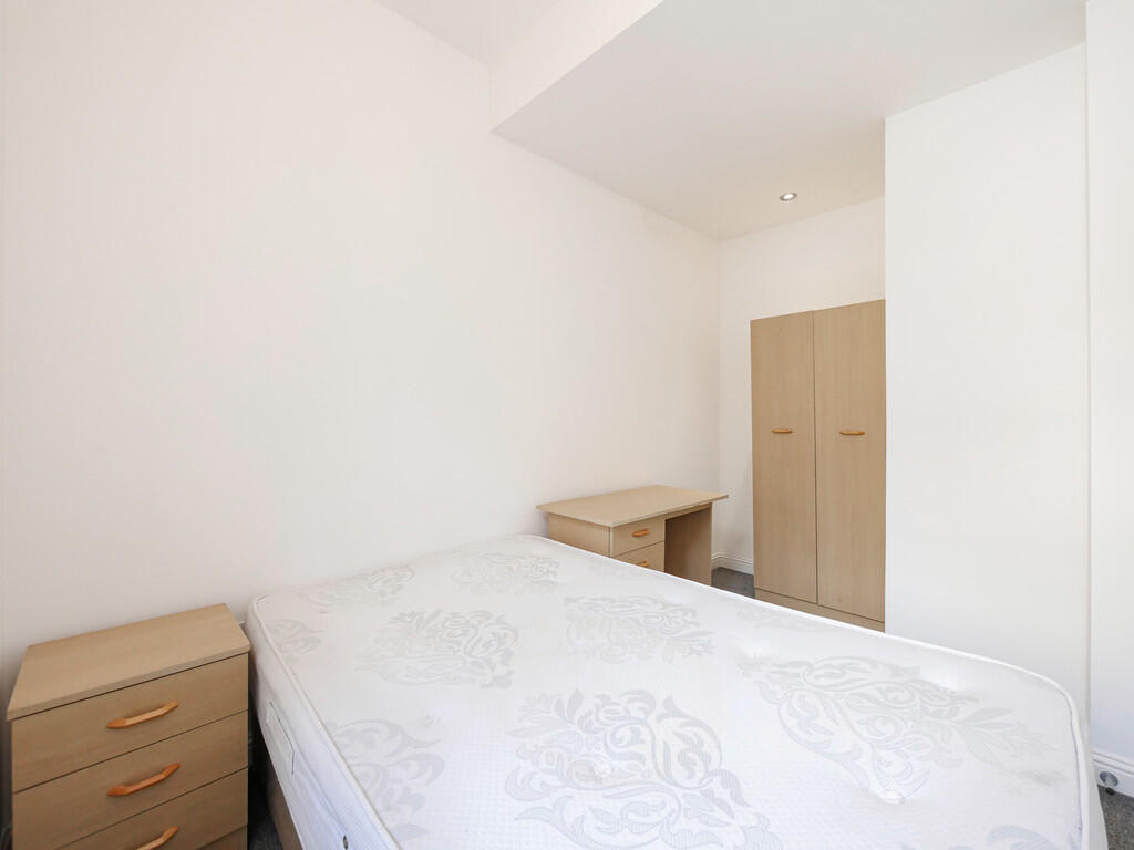 Bedroom 2-1