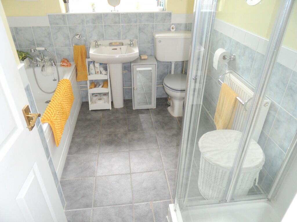 BATH/SHOWER RM