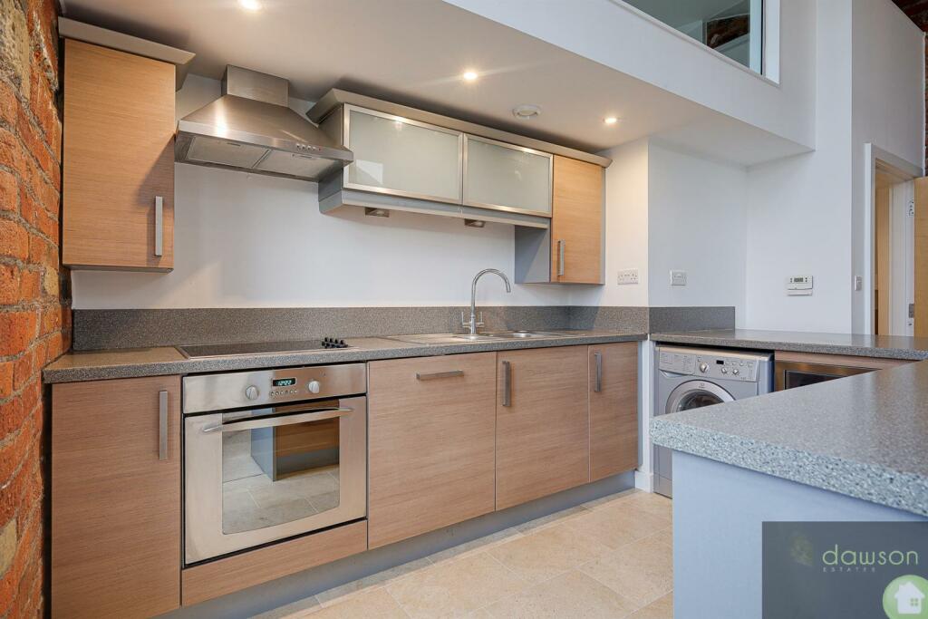Lounge/Kitchen
