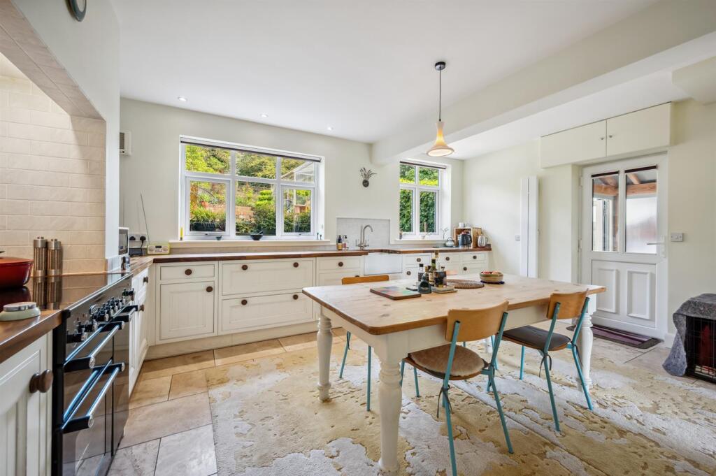 Kitchen-Diner towards rear entrance.jpg