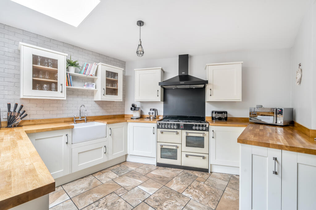 Fitted Kitchen