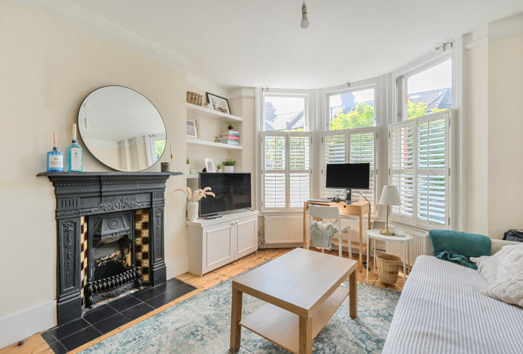 1293983-29-682746...