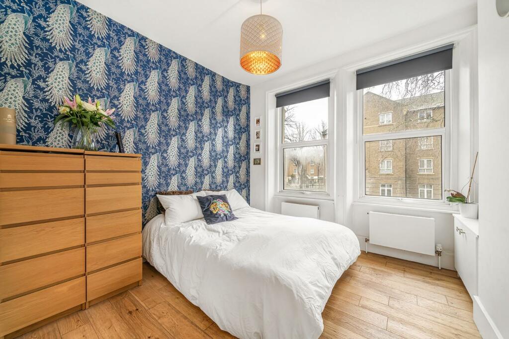 Bedroom 1.jpg