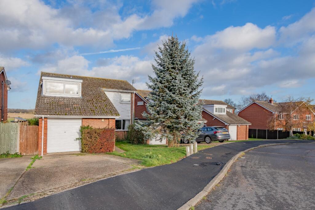 Manor Way, Hail Weston, St. Neots, Cambridgeshire, PE19 5LG