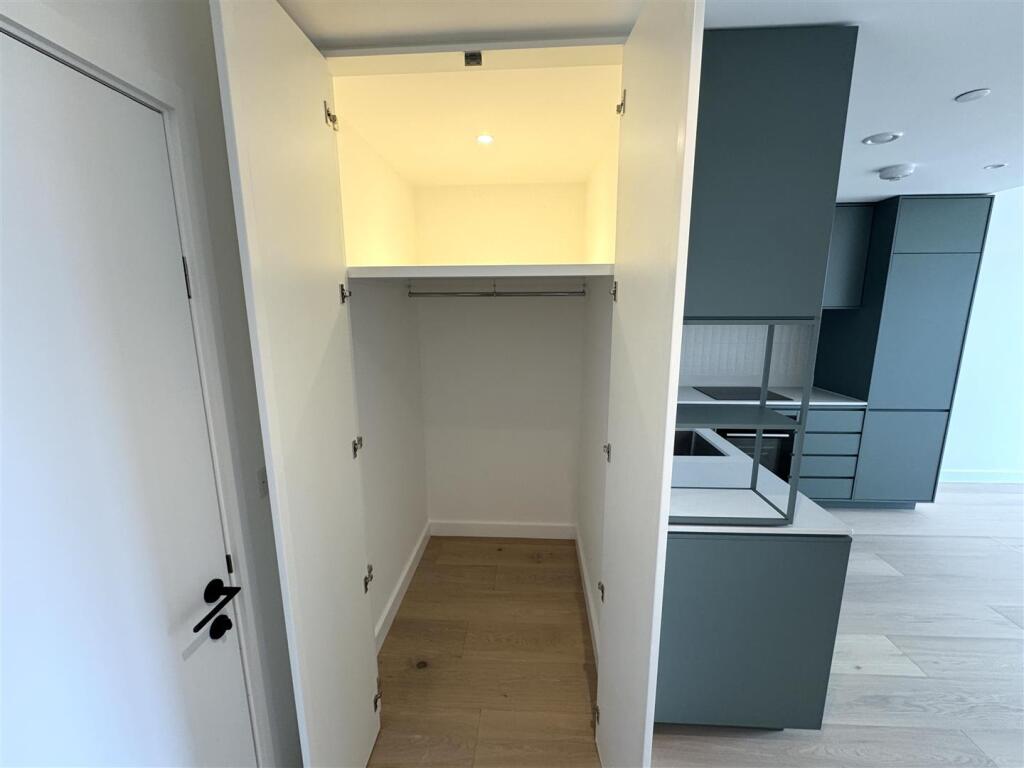 Hall cupboard 1.jpeg