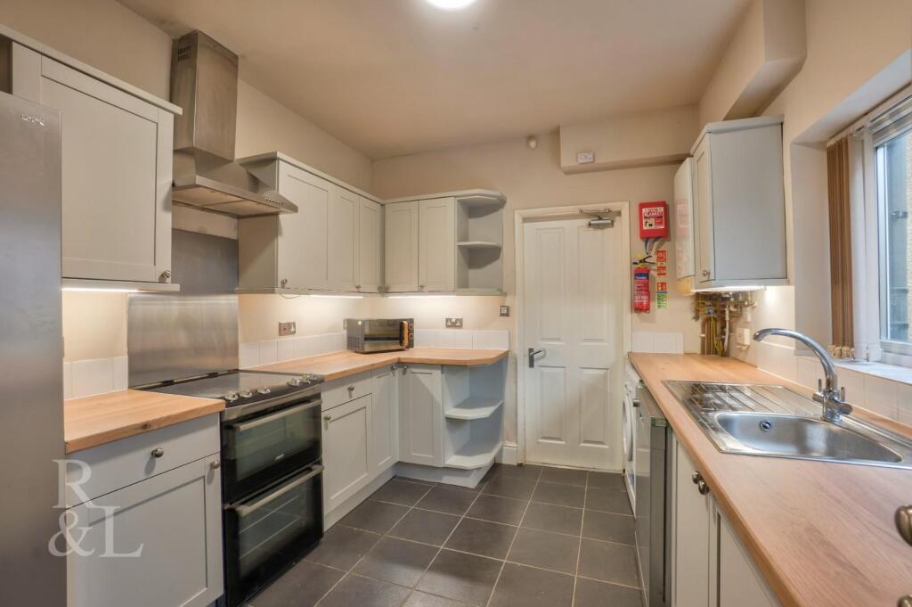 18 Rushworth Avenue (20).jpg