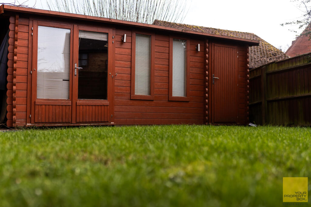 15 hanbury Croft0114
