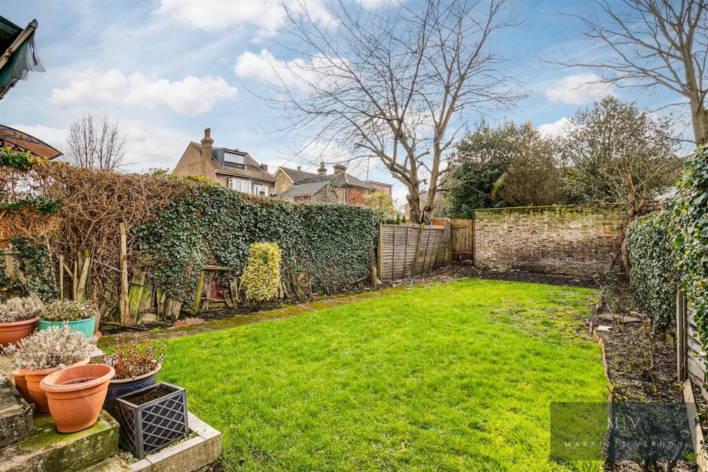 Carew Road 11 MV-7.jpg