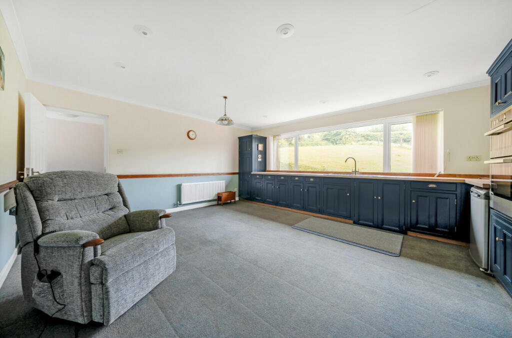 Kitchen/Breakfast Rm