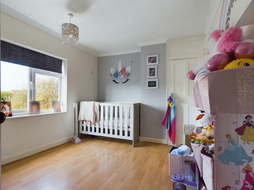 Bedroom 2 Pic 2.jpg