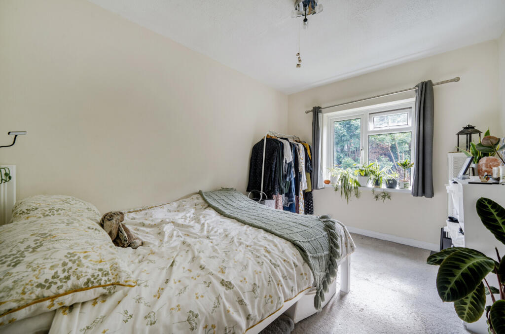 1350591-5-68c7ea4...