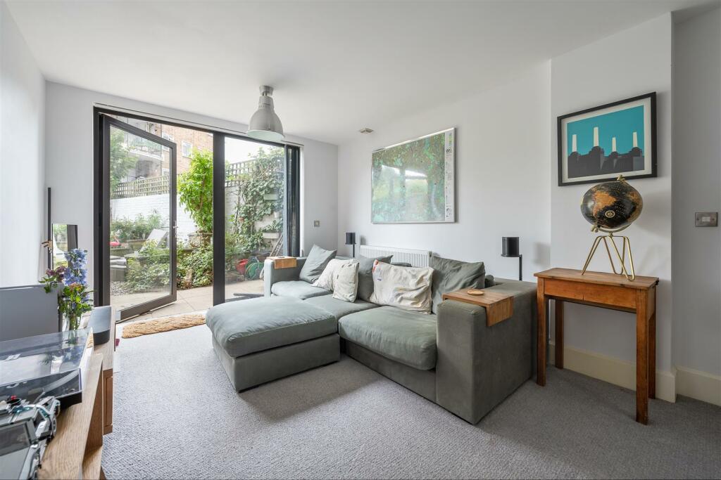 Shacklewell Road, N16