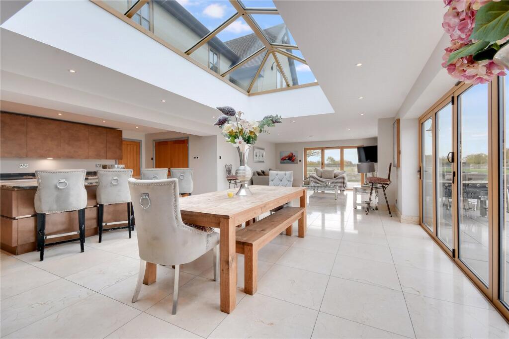 Family/Dining Room
