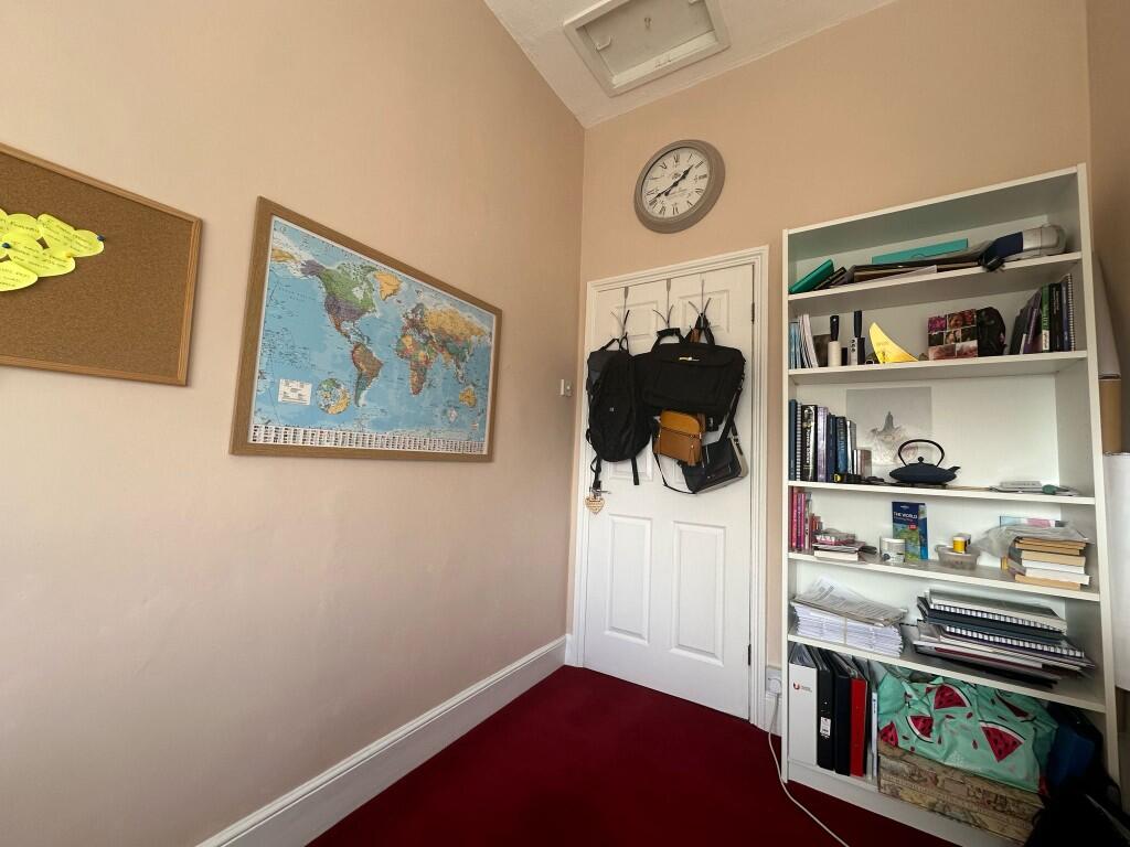BEDROOM 4/ OFFICE