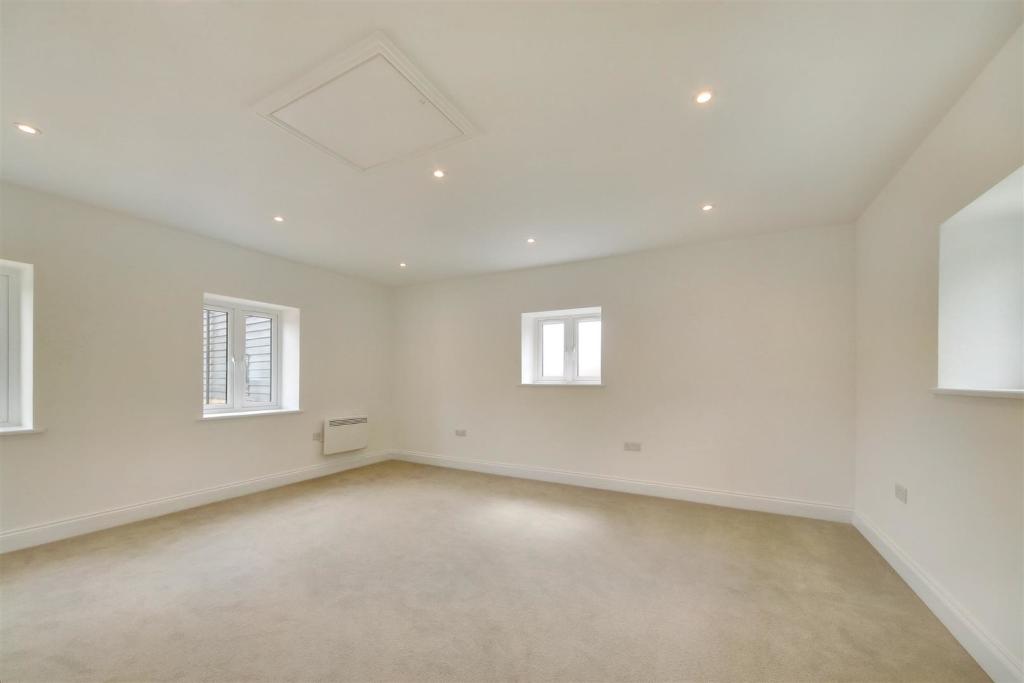 Bedroom One.jpg