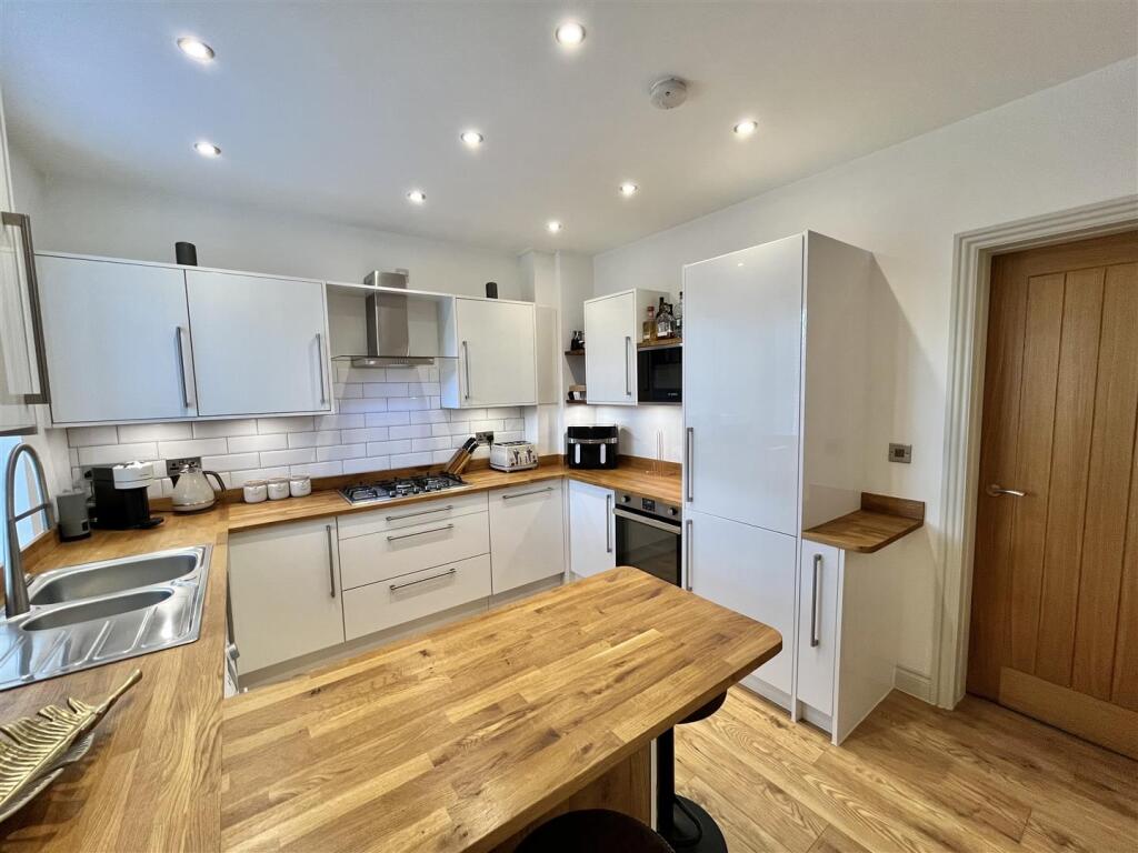 Kitchen/Breakfast Room